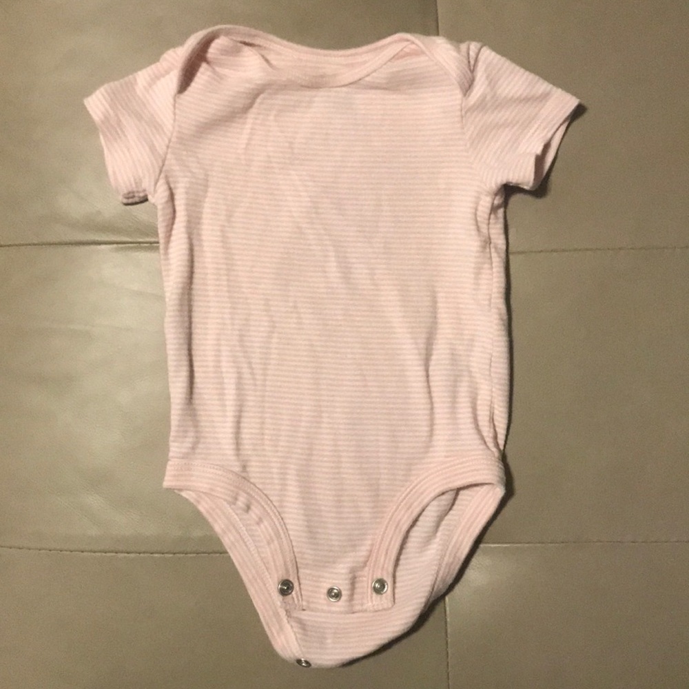 Short sleeve onesies
